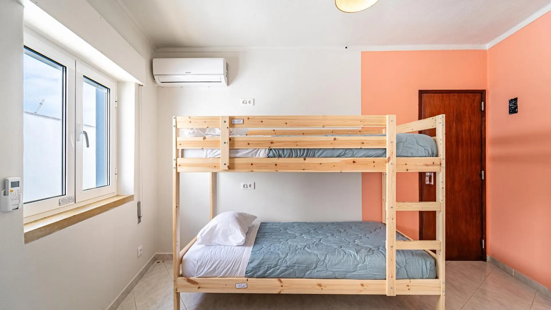 Sandy Bottoms Hostel Albufeira