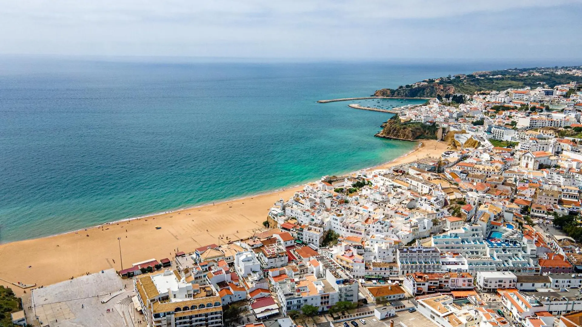 Sandy Bottoms Hostel Albufeira